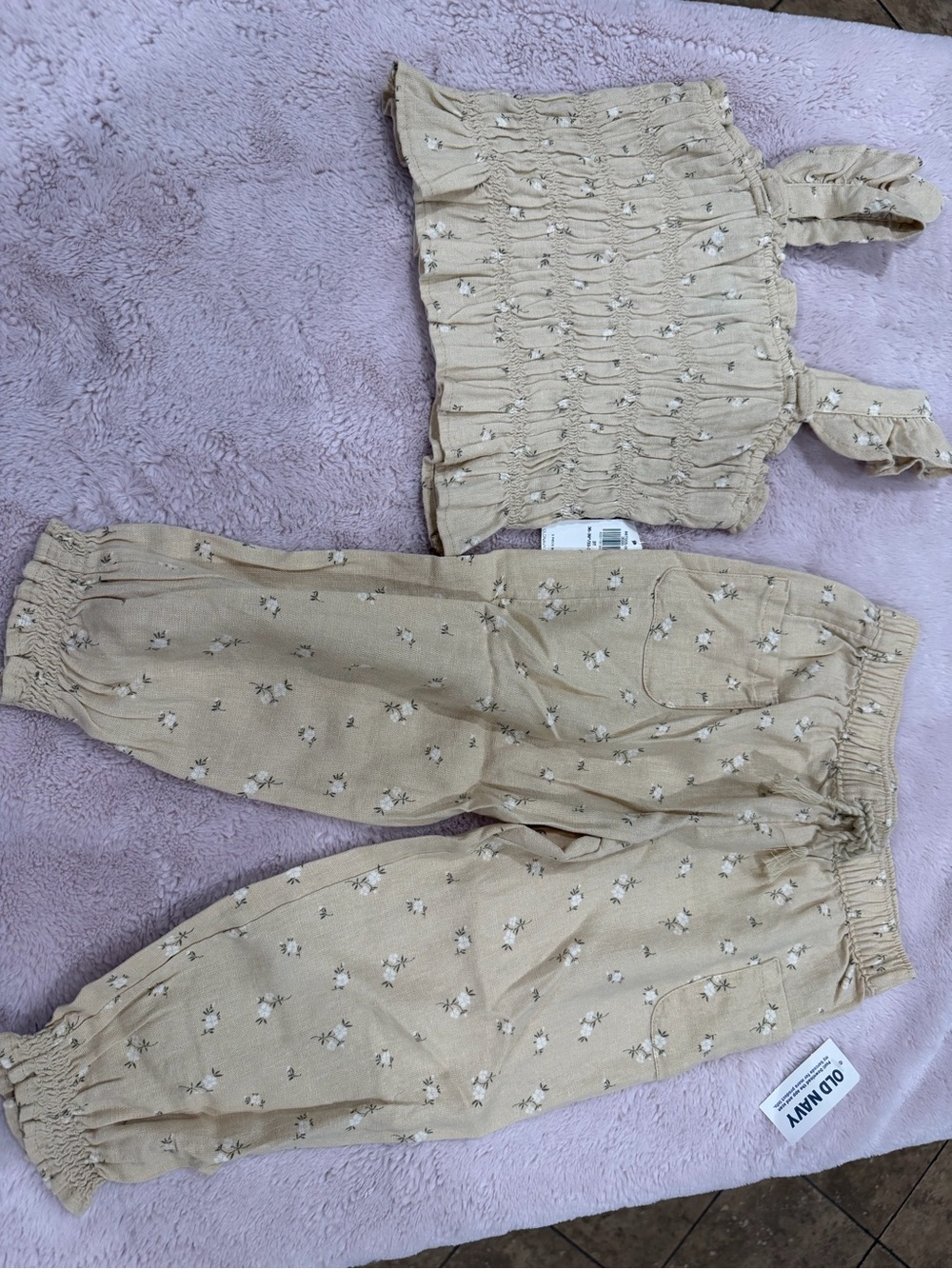 Old Navy Beige Floral Tank & Jogger Set